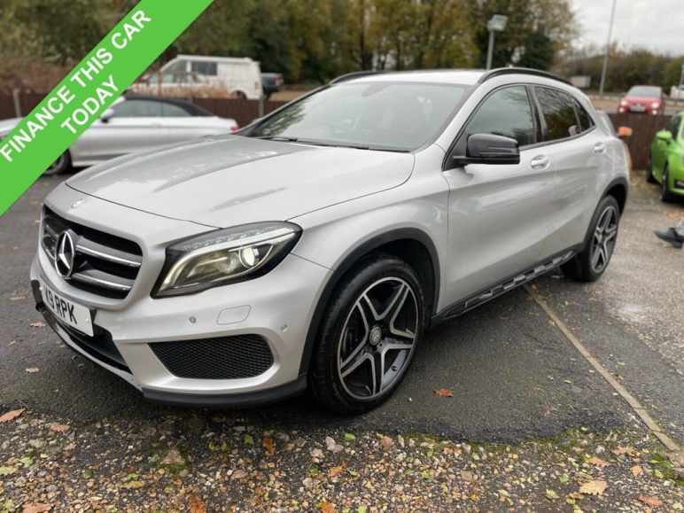 MERCEDES-BENZ GLA