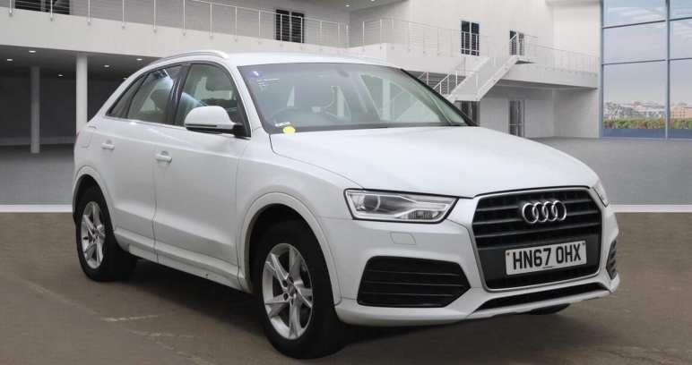 AUDI Q3