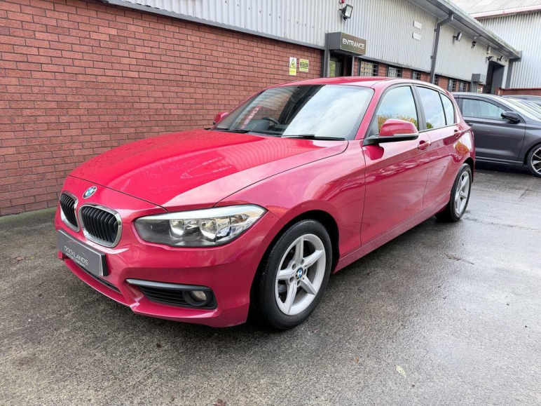 BMW 1 SERIES