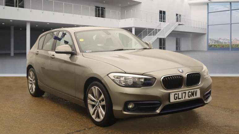 BMW 1 SERIES