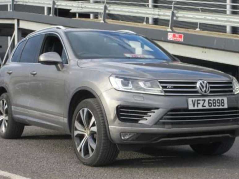 VOLKSWAGEN TOUAREG