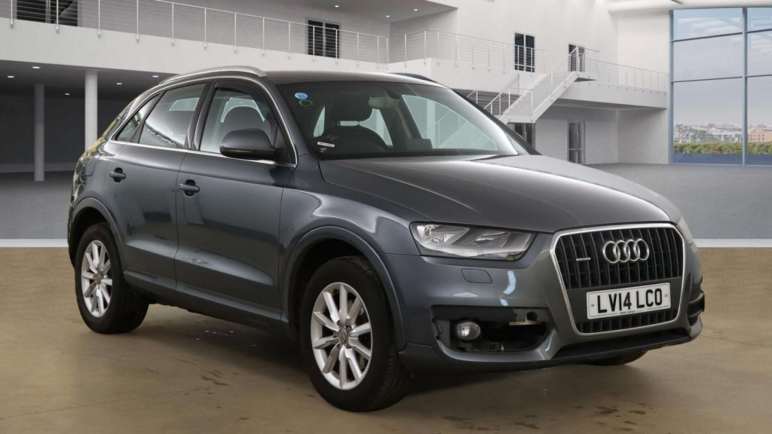 AUDI Q3