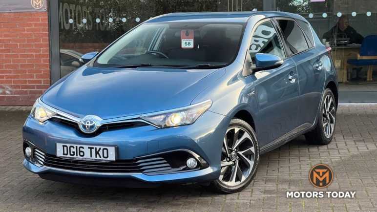 TOYOTA AURIS