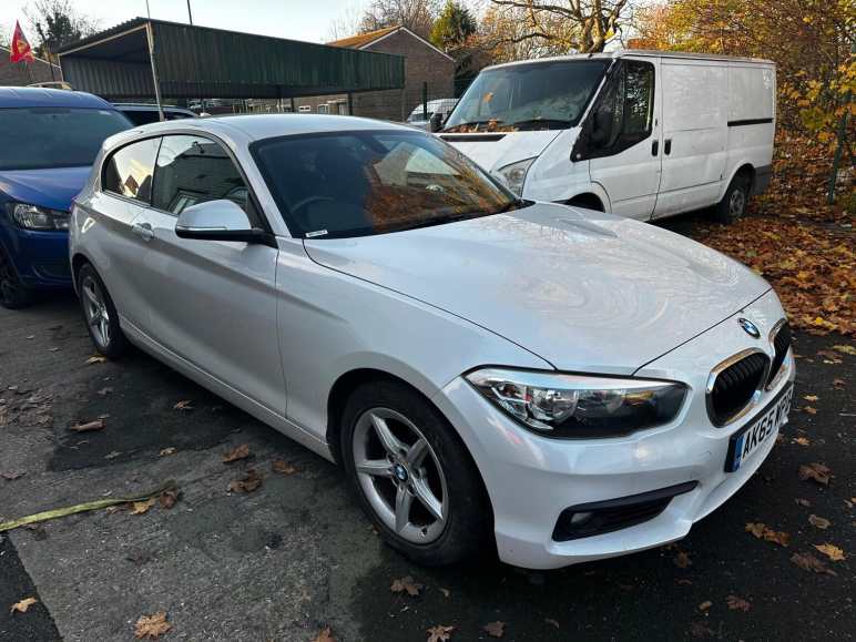 BMW 1 SERIES