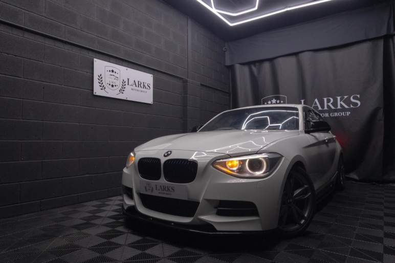 BMW 1 SERIES