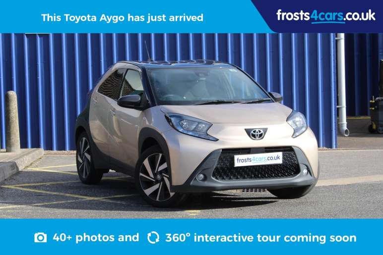 TOYOTA AYGO X