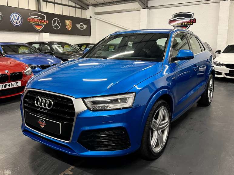 AUDI Q3