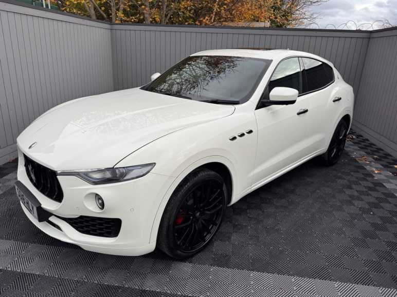 MASERATI LEVANTE