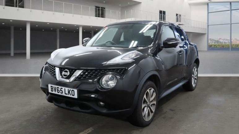 NISSAN JUKE