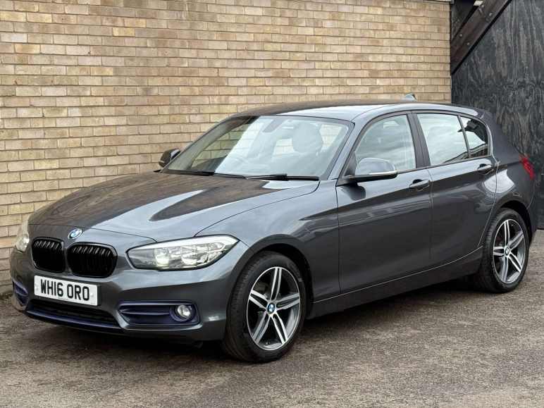 BMW 1 SERIES