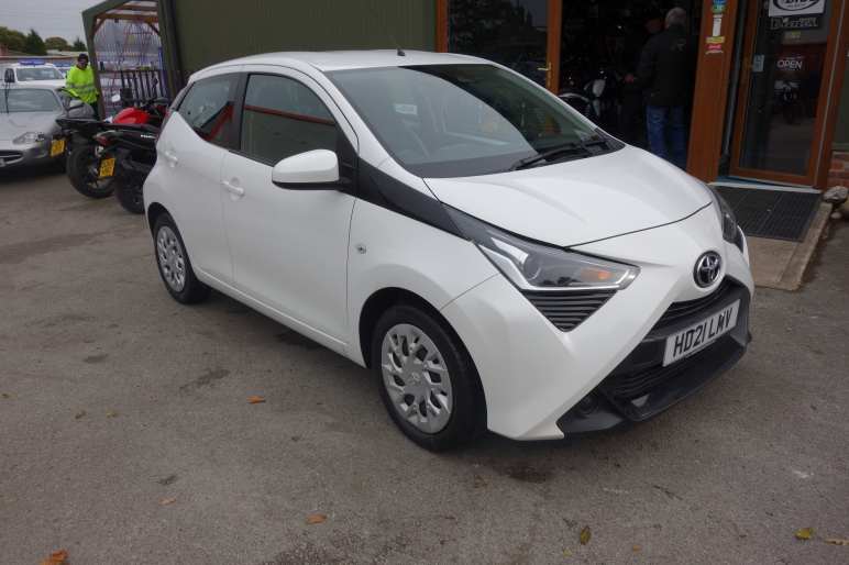 TOYOTA AYGO