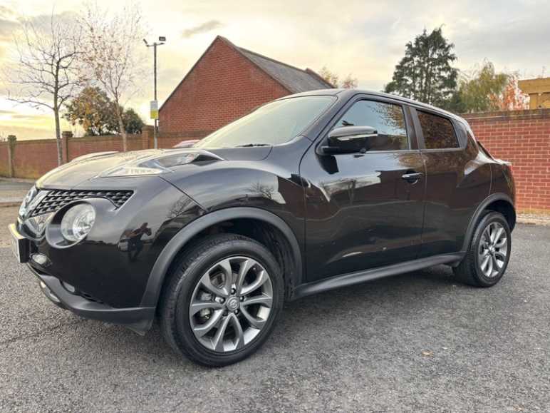 NISSAN JUKE