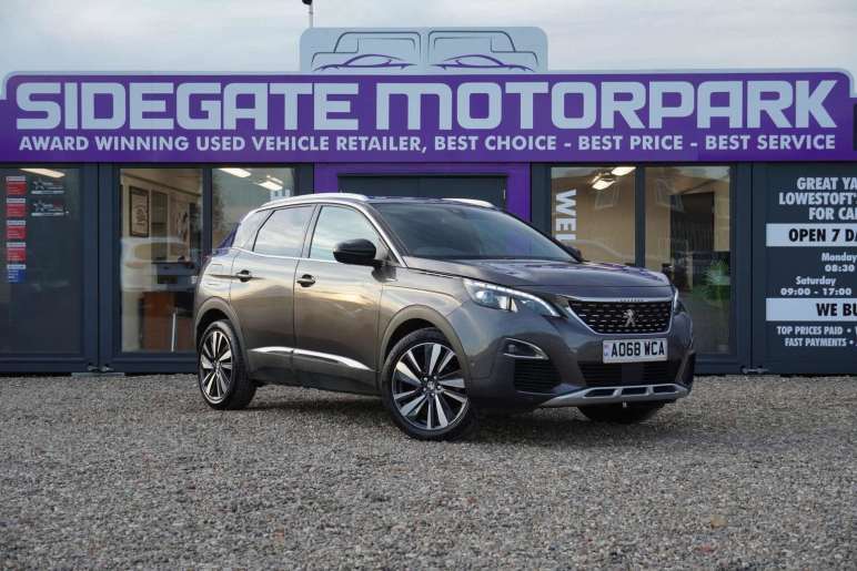 PEUGEOT 3008