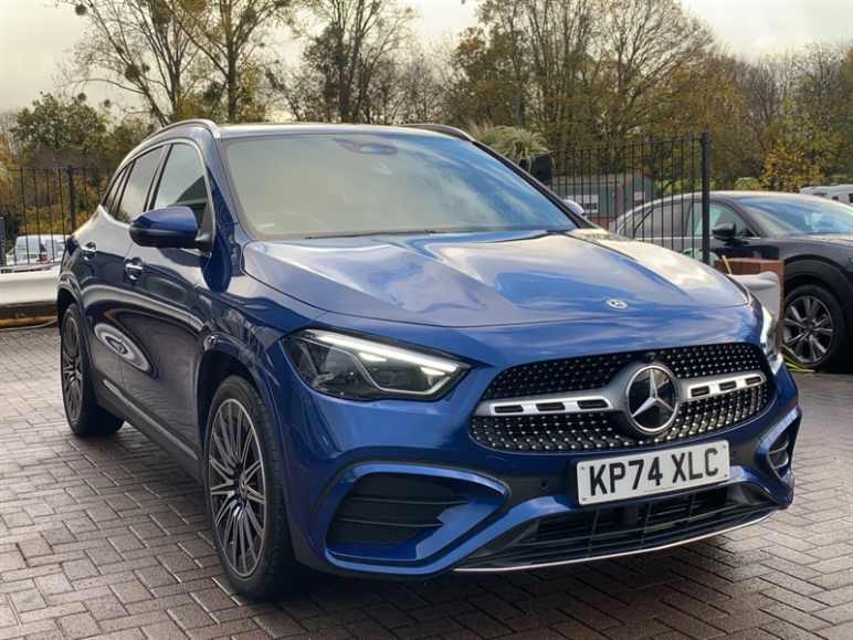 MERCEDES-BENZ GLA