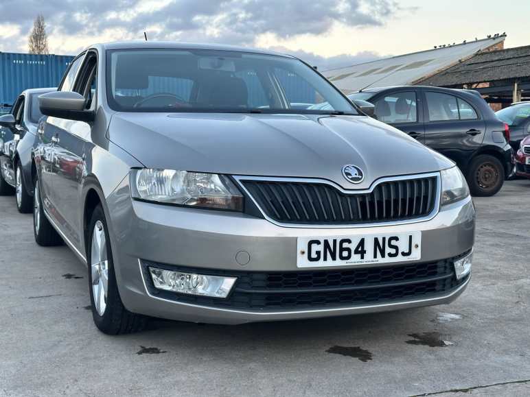 SKODA RAPID SPACEBACK