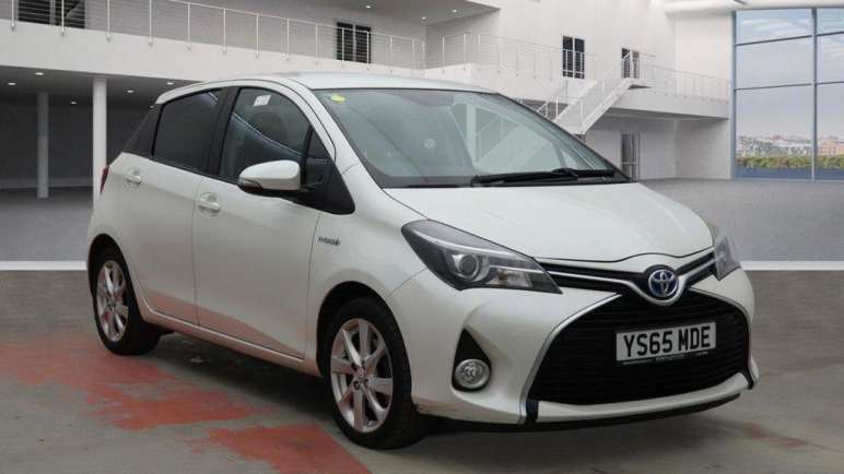 TOYOTA YARIS