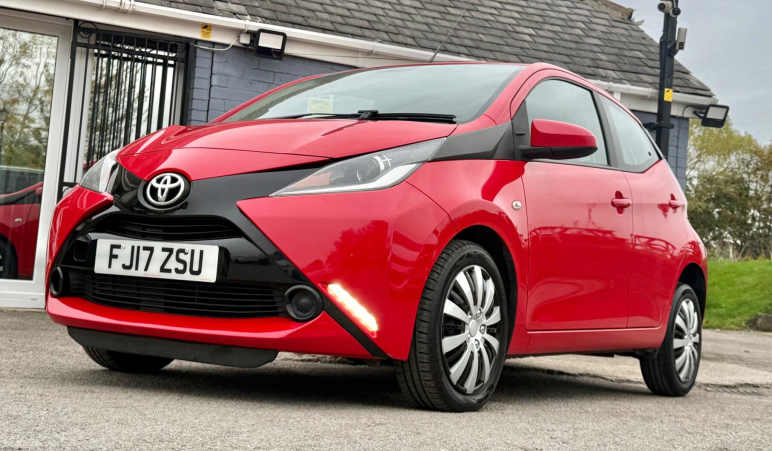 TOYOTA AYGO
