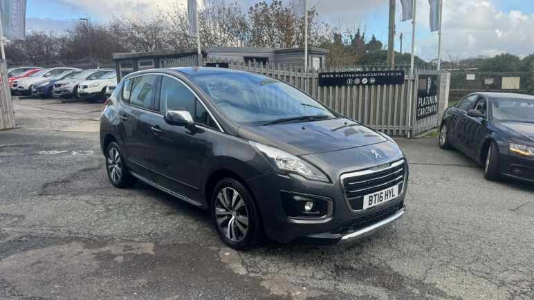 PEUGEOT 3008