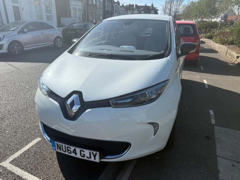 RENAULT ZOE