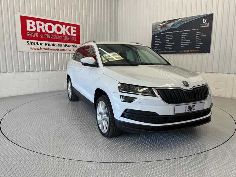 SKODA KAROQ