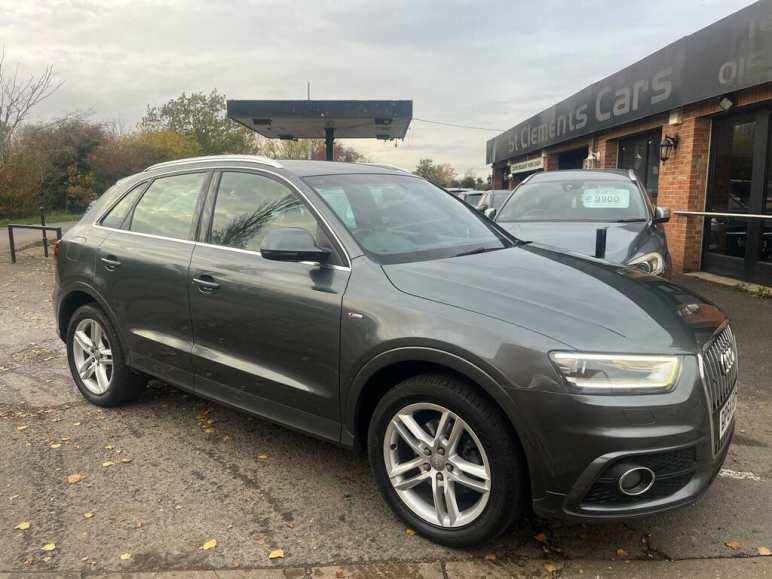 AUDI Q3
