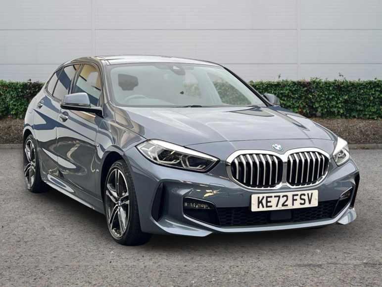 BMW 1 SERIES