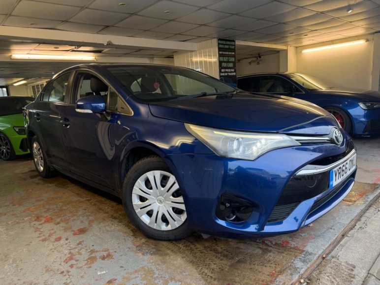 TOYOTA AVENSIS