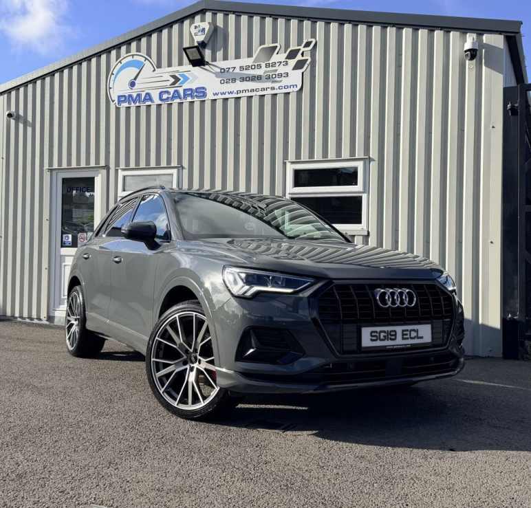 AUDI Q3