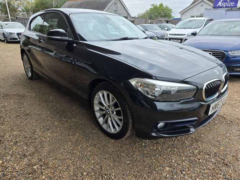 BMW 1 SERIES