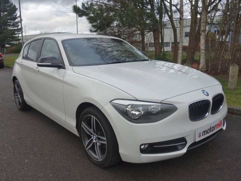 BMW 1 SERIES