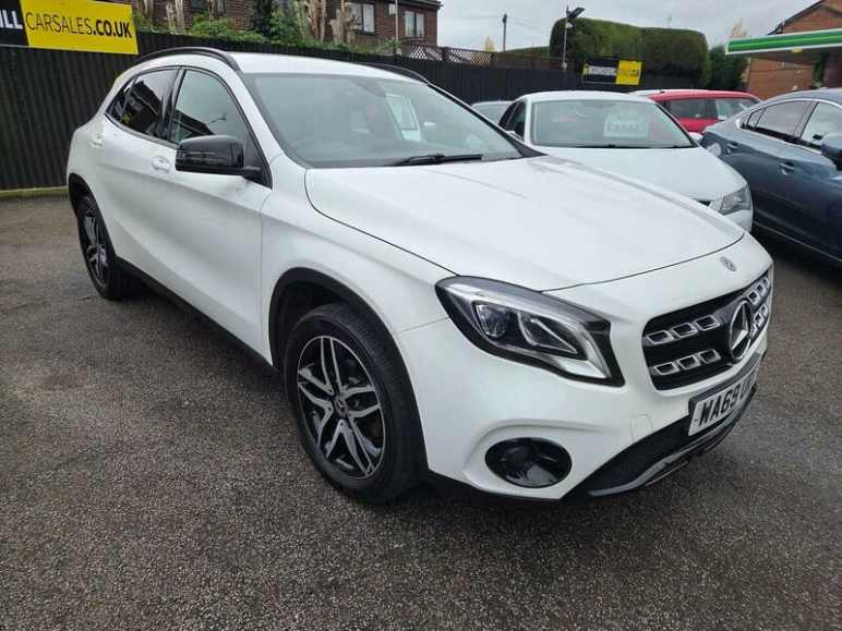 MERCEDES-BENZ GLA