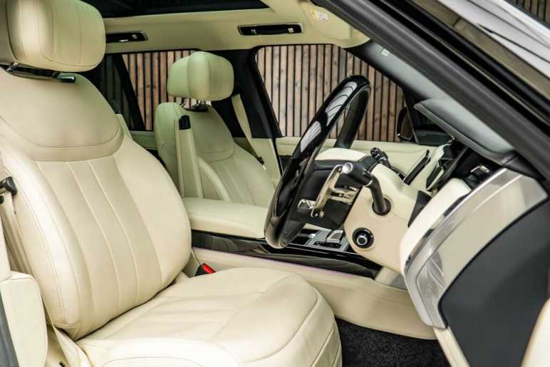 LAND ROVER RANGE ROVER