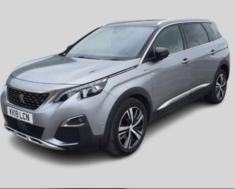 PEUGEOT 5008