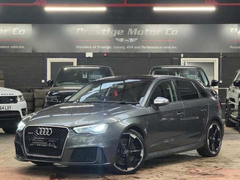AUDI RS3