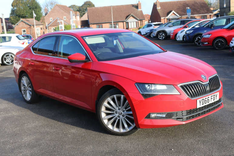 SKODA SUPERB