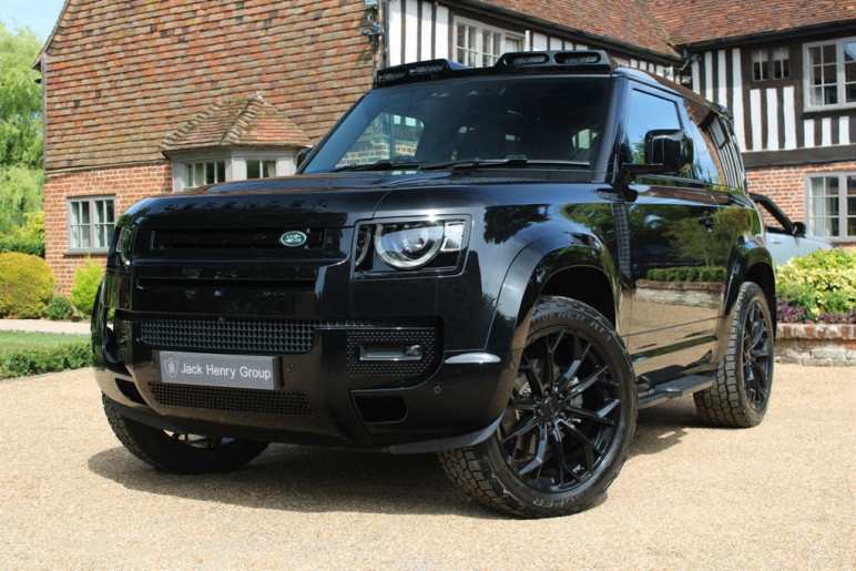 LAND ROVER DEFENDER