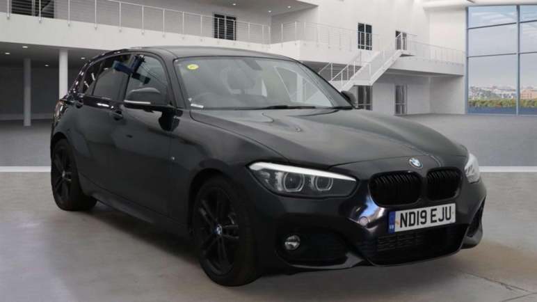 BMW 1 SERIES