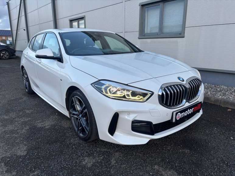 BMW 1 SERIES