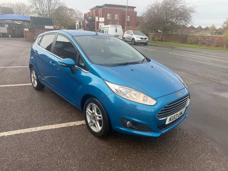 FORD FIESTA