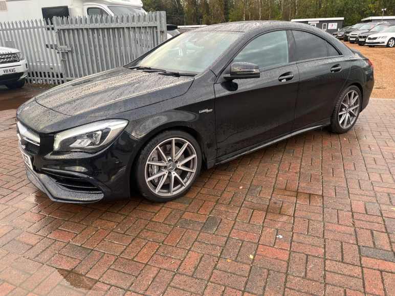 MERCEDES-BENZ CLA