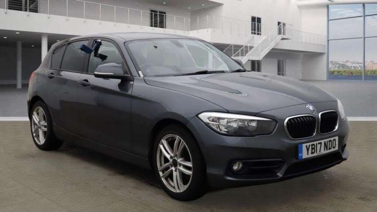 BMW 1 SERIES