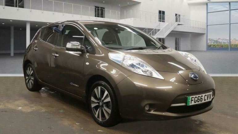 NISSAN LEAF