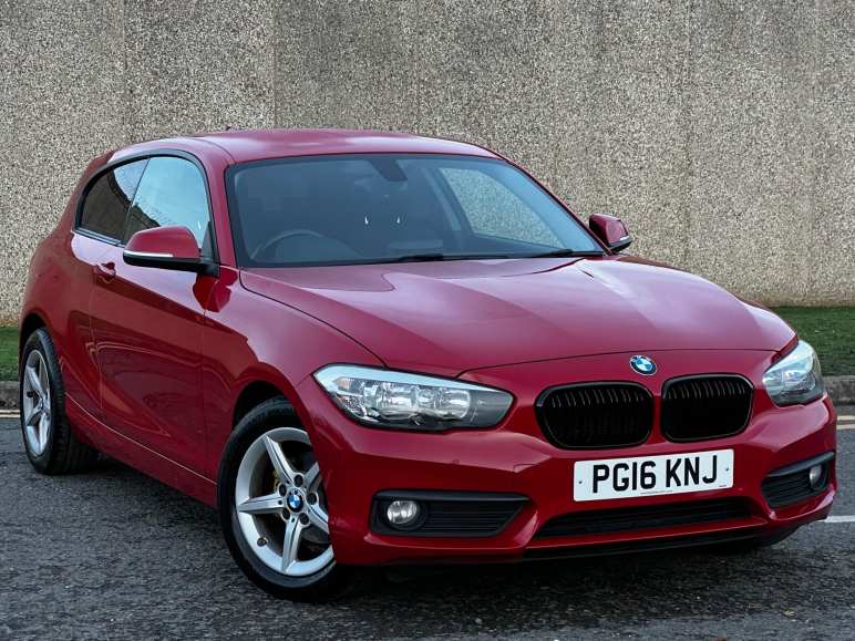 BMW 1 SERIES