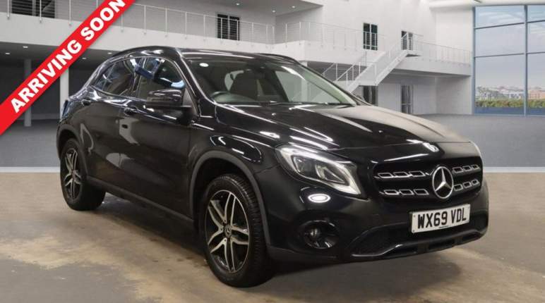 MERCEDES-BENZ GLA