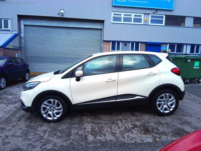 RENAULT CAPTUR