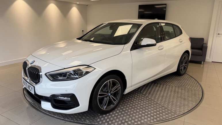 BMW 1 SERIES