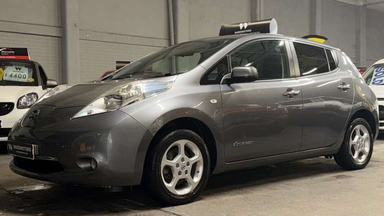 NISSAN LEAF