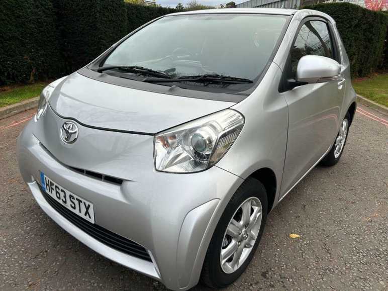 TOYOTA IQ