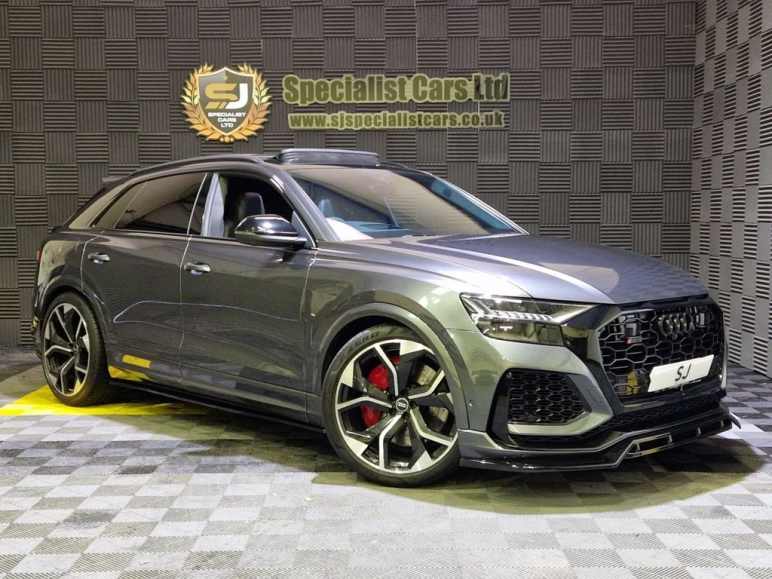 AUDI RS Q8