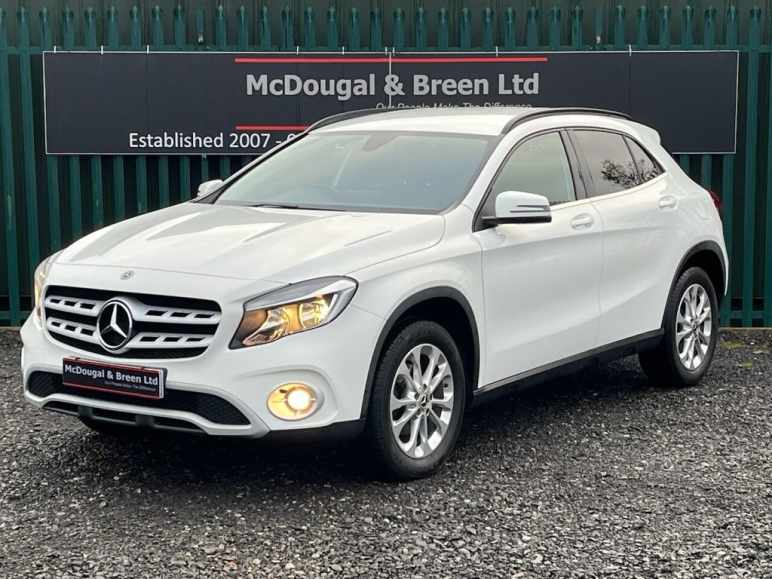 MERCEDES-BENZ GLA